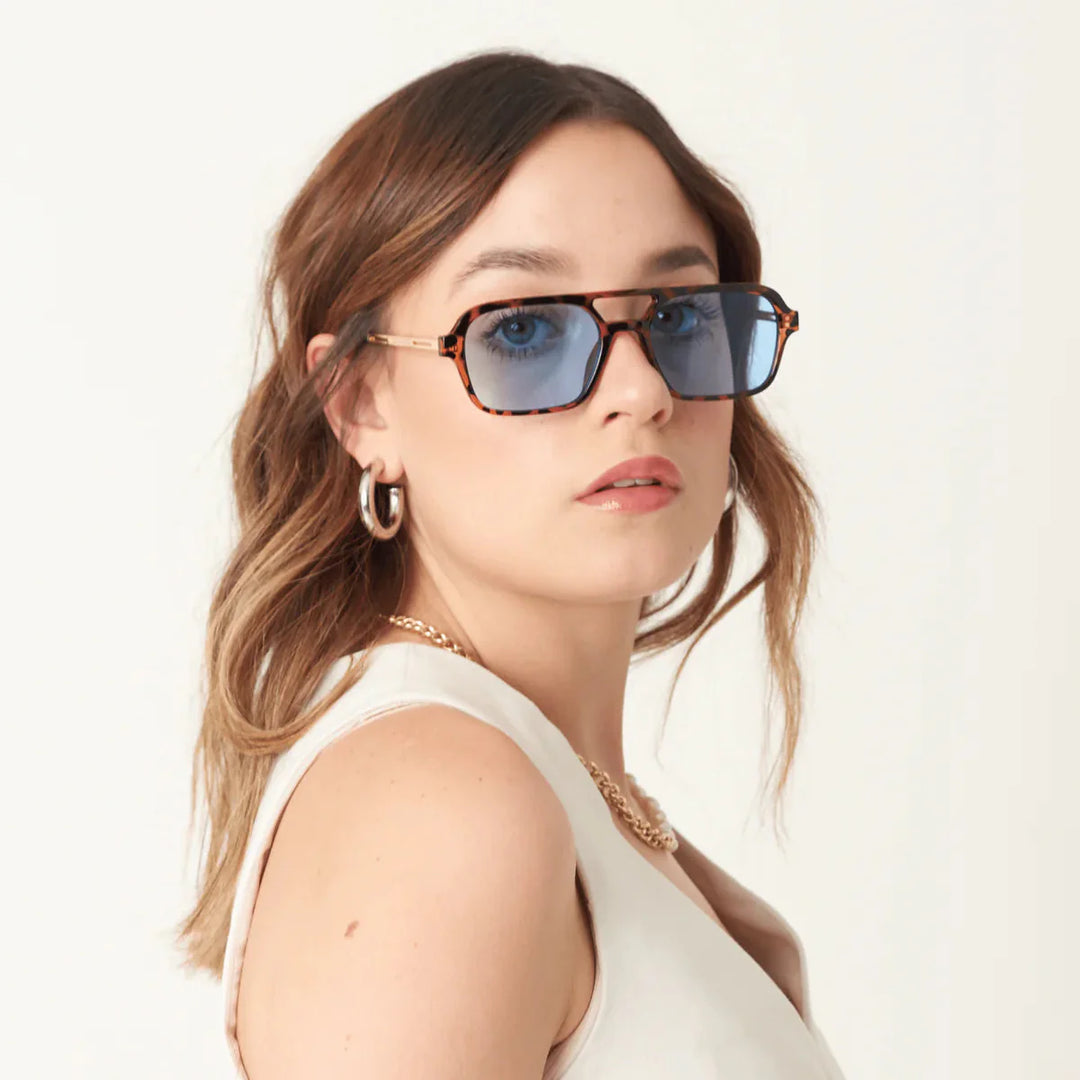 Lunera | Refined Frame Sunglasses