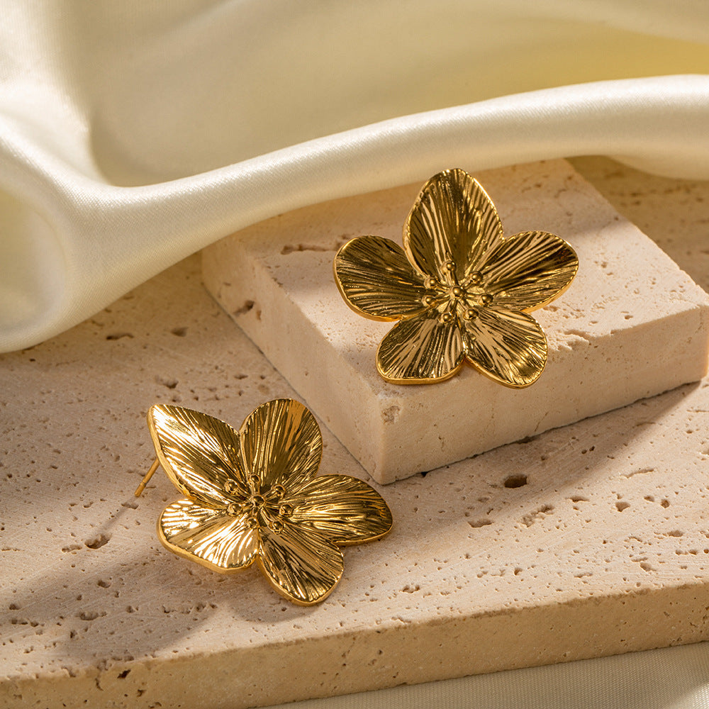 Nalu | Flower Gold Earrings