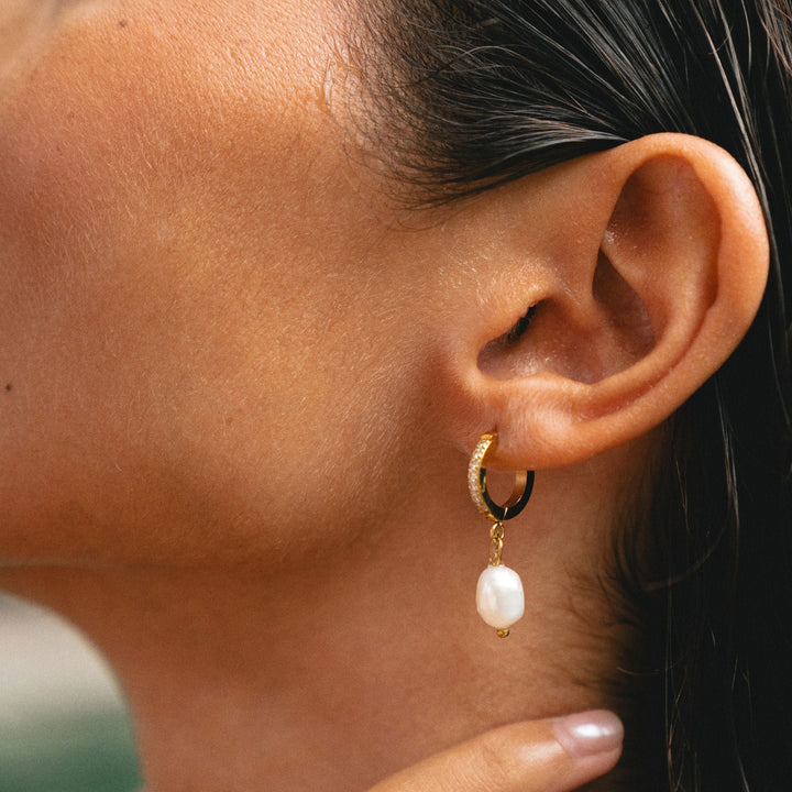 Nia | Freshwater Pearl Hoop Earrings