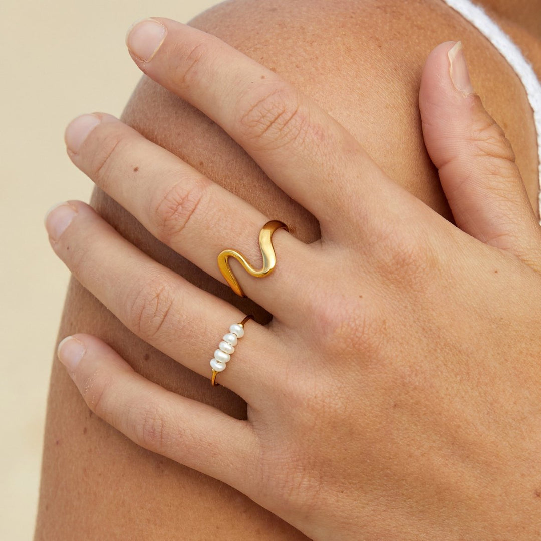 Zahara | Gold Wave Ring