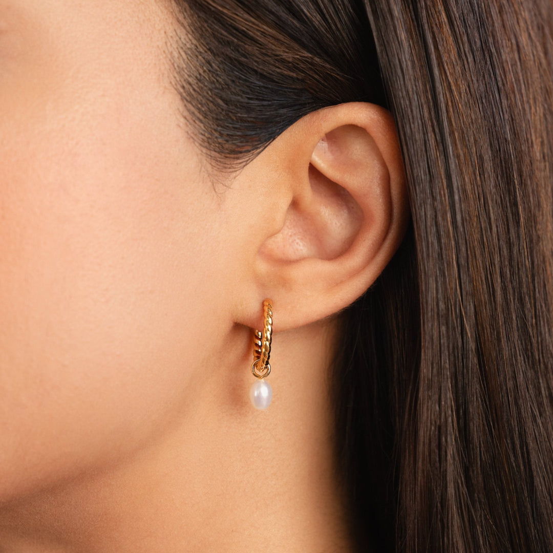Zaria |  Pearl Twist Earrings