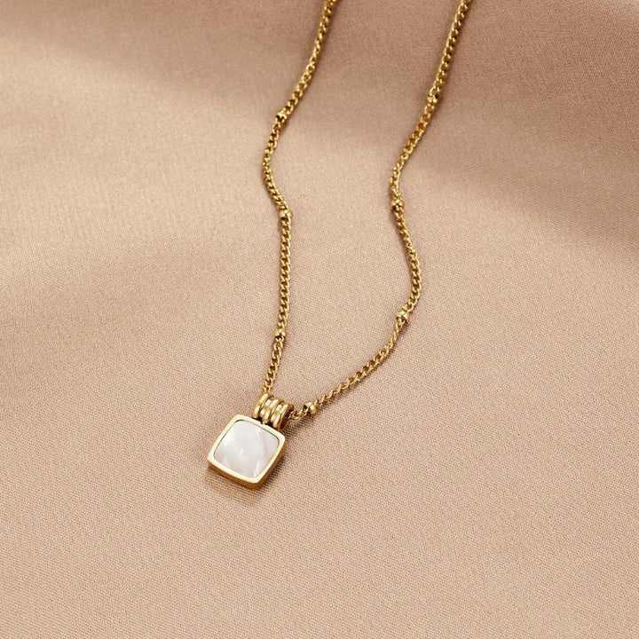 Kaia | White Shell Pendant Necklace