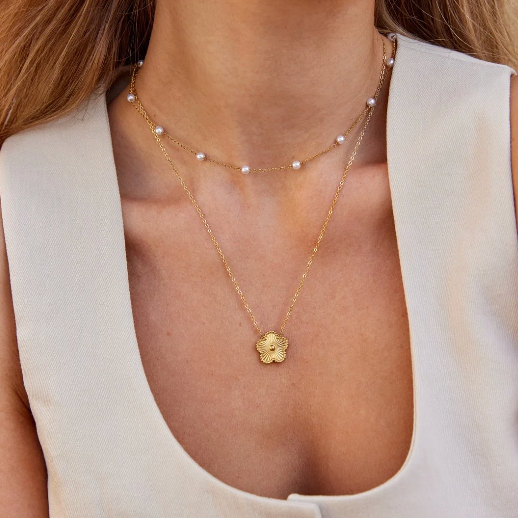 Aeris | Pearl Accent Gold Necklace